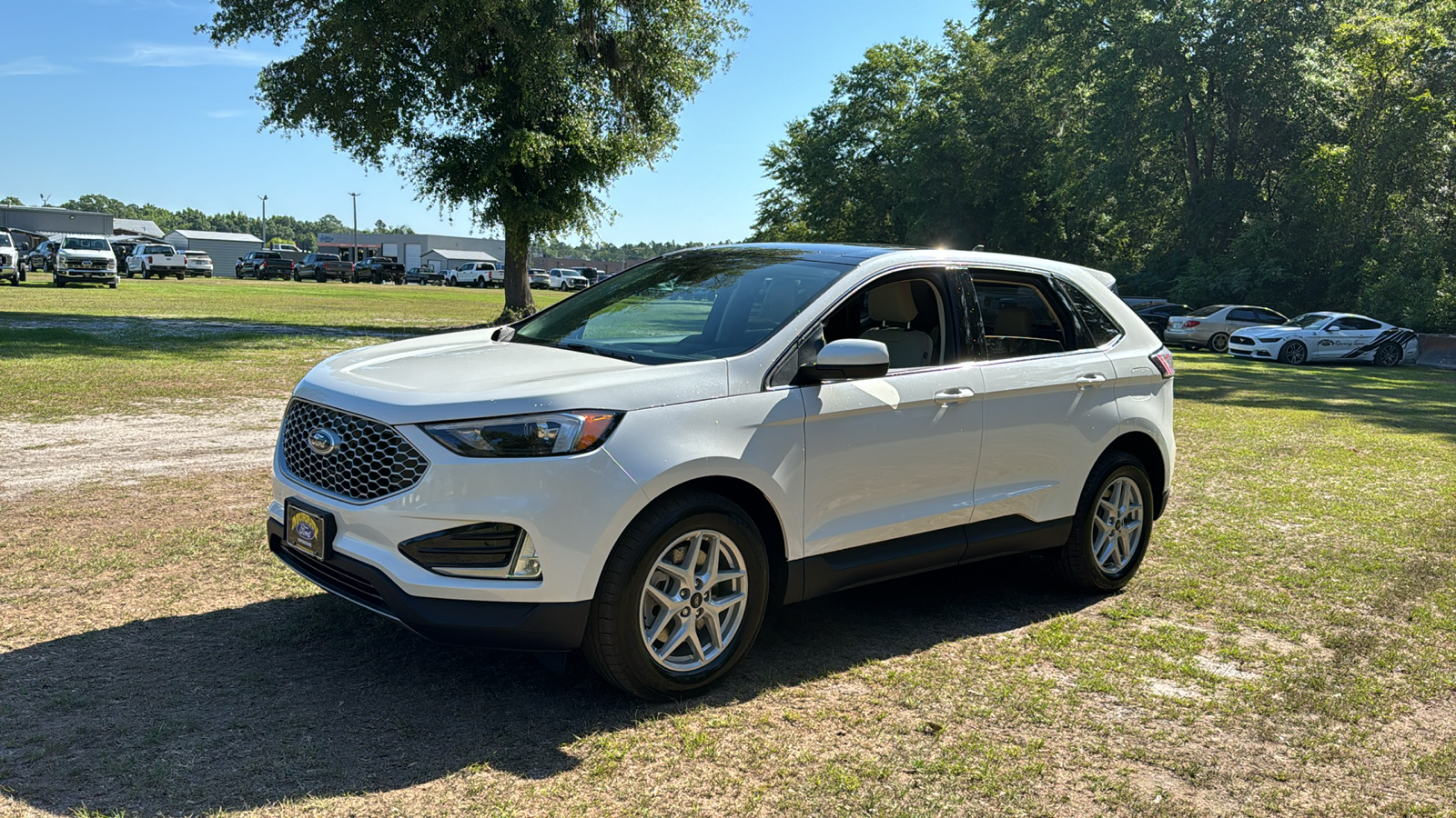 2024 Ford Edge SEL 2