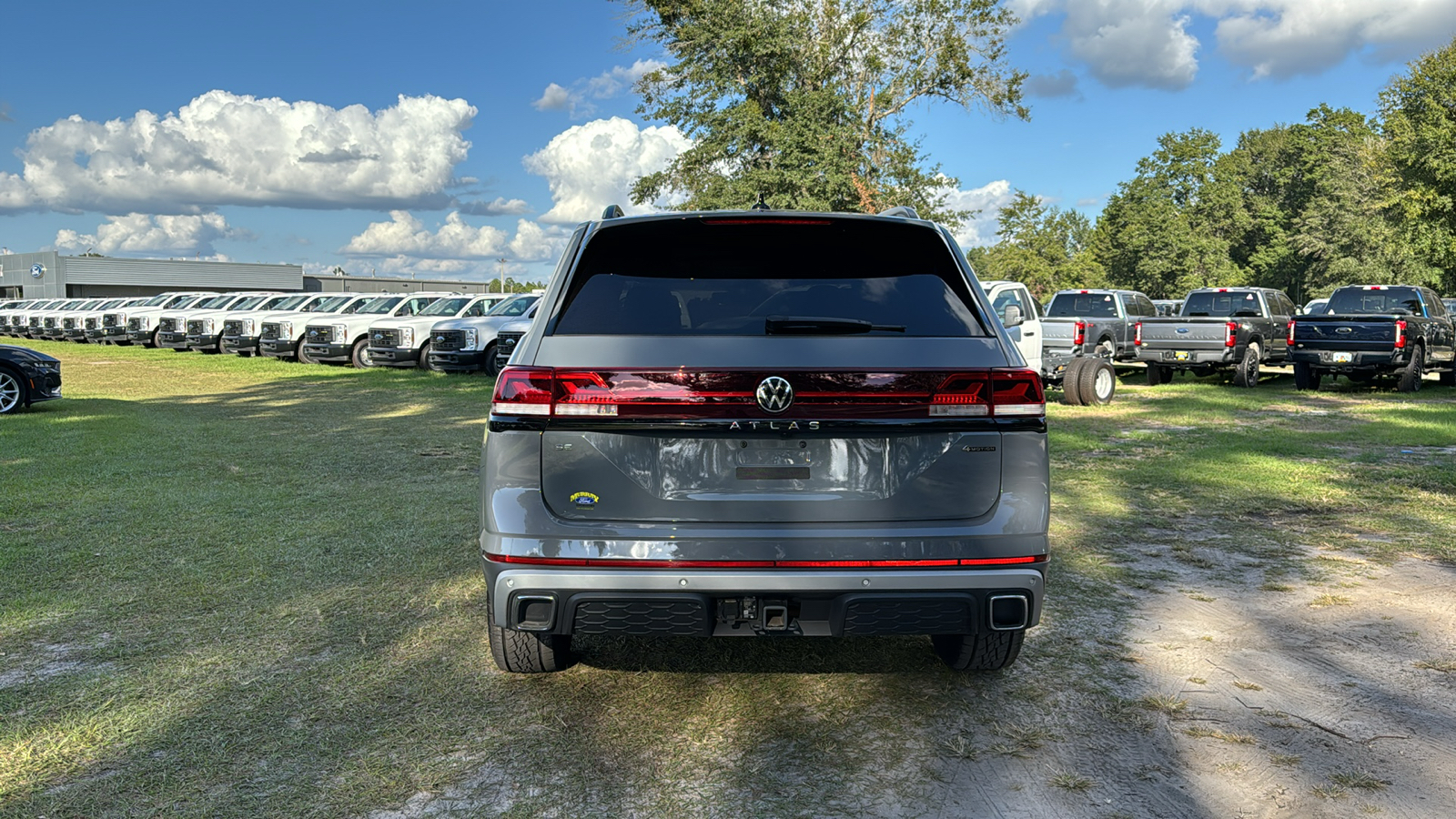 2024 Volkswagen Atlas 2.0T Peak Edition SE w/Technology 5