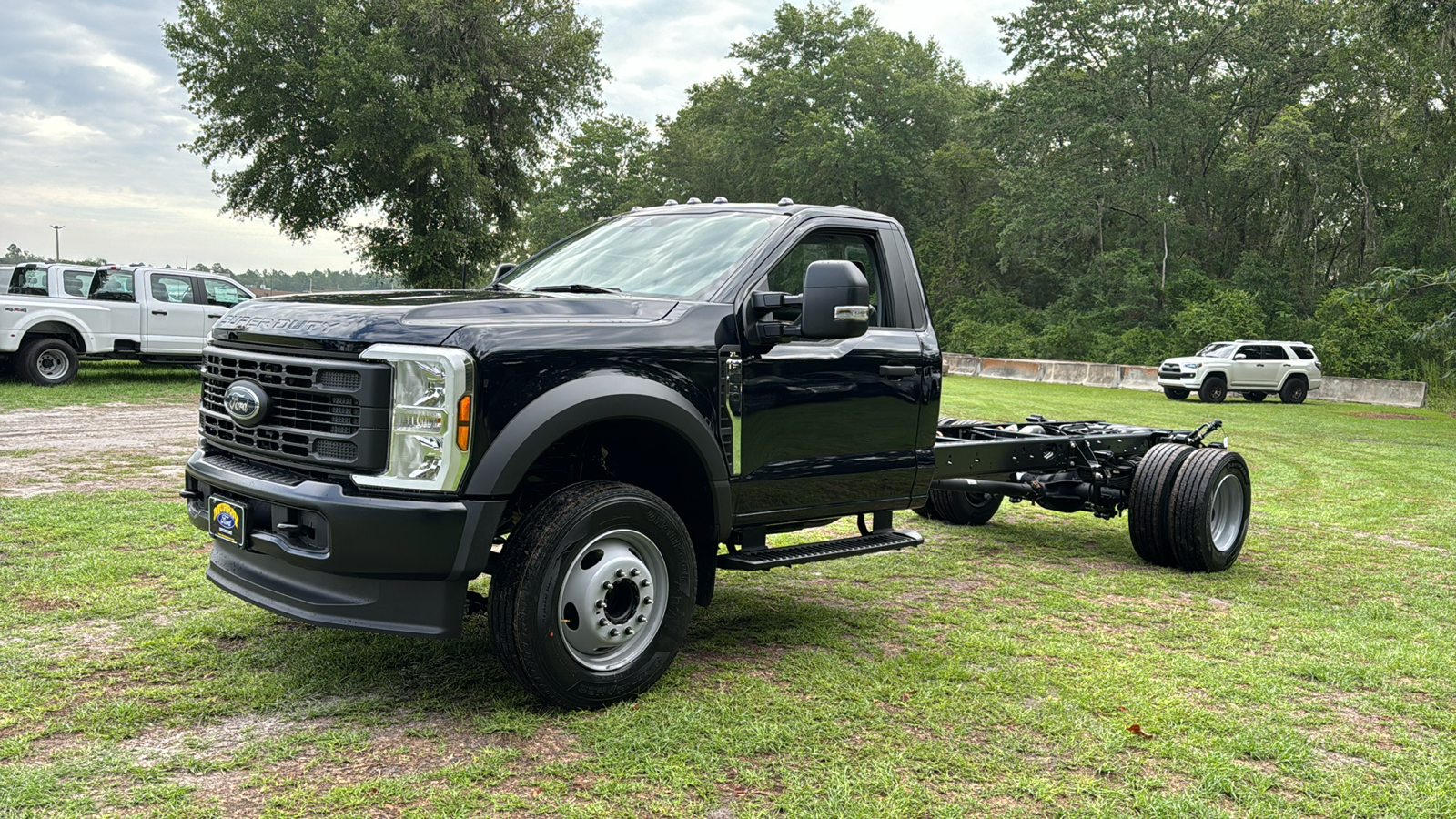 2024 Ford F-600SD XL 2