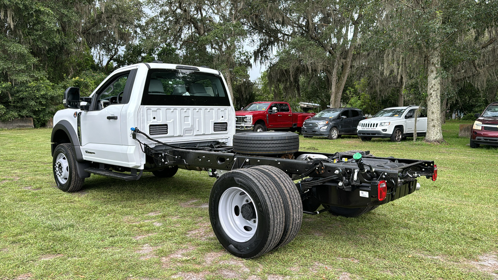 2024 Ford F-600 Super Duty  4