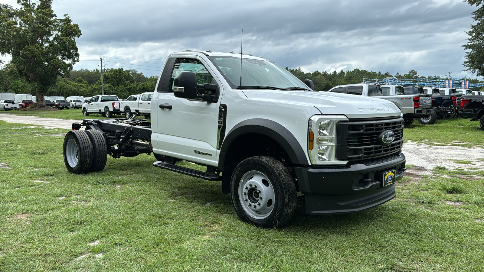 2024 Ford F-550SD XL 1