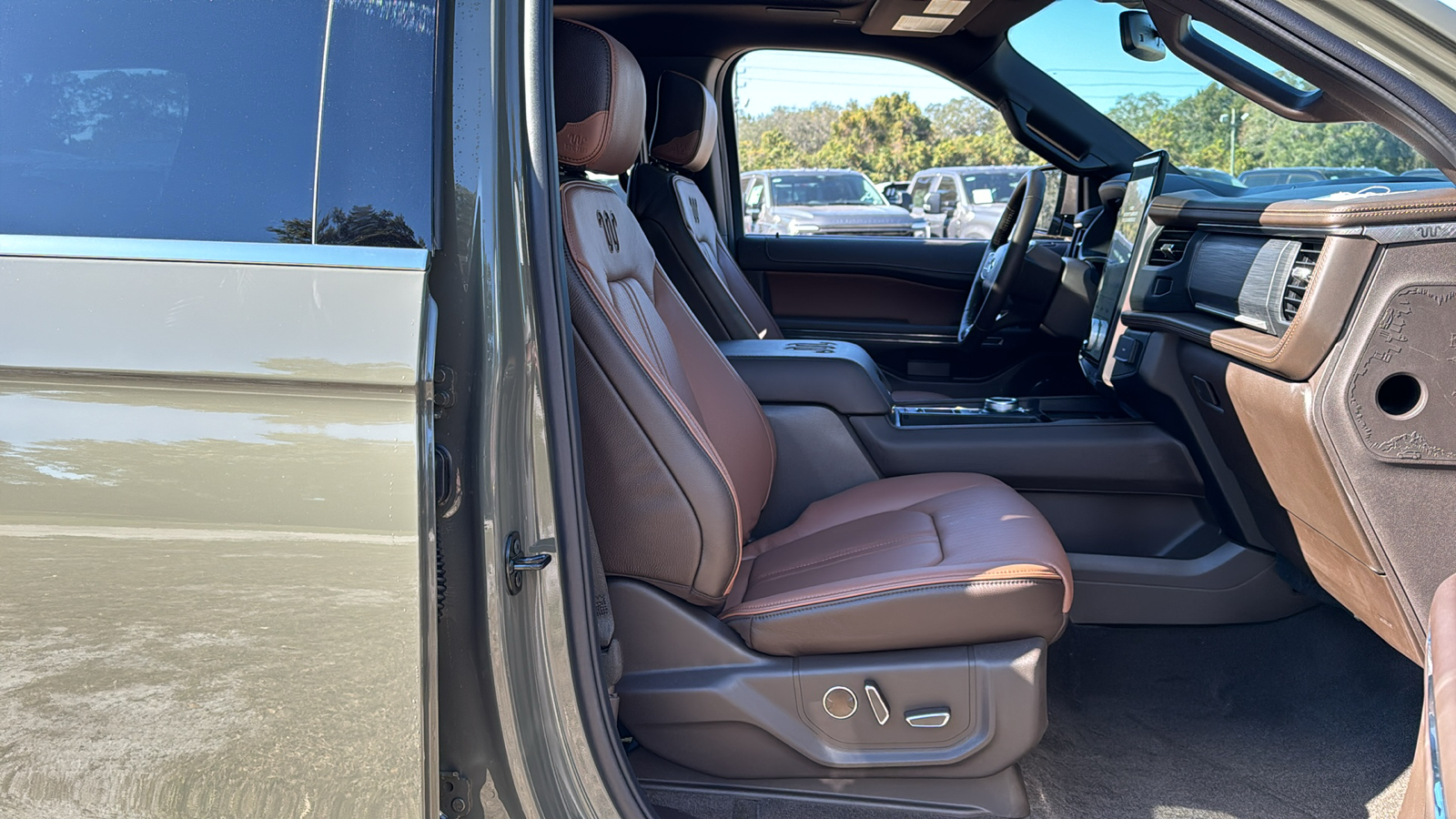 2024 Ford Expedition King Ranch 11