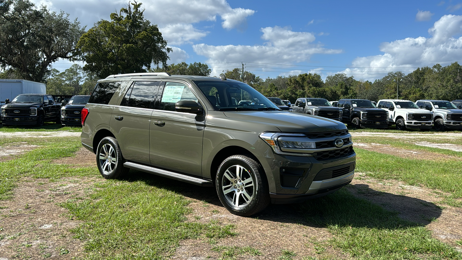 2024 Ford Expedition XLT 1