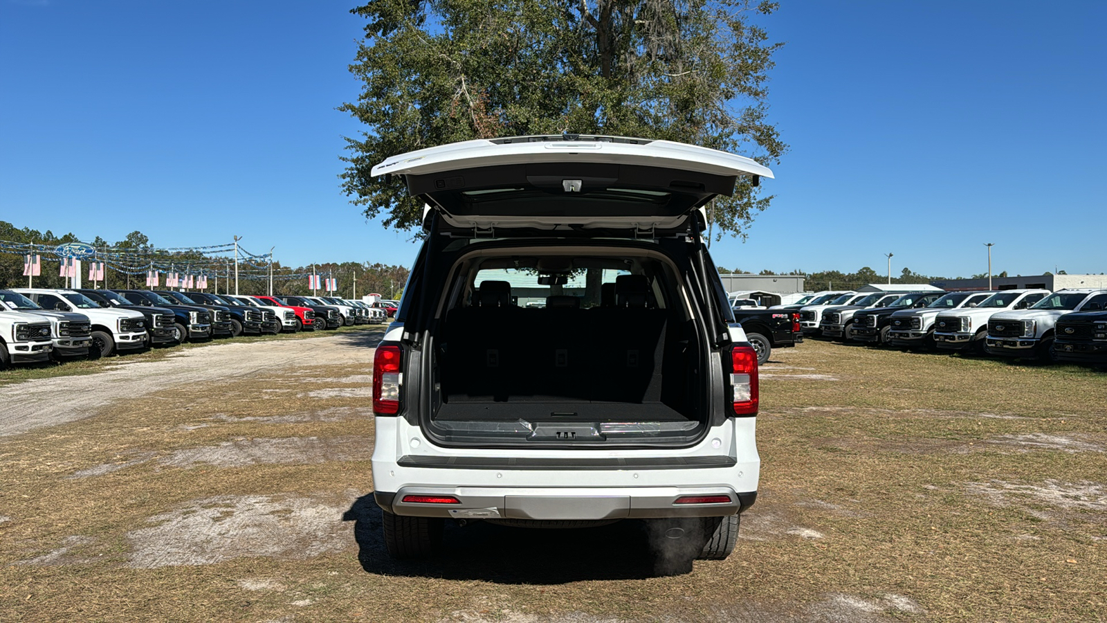 2024 Ford Expedition XLT 6