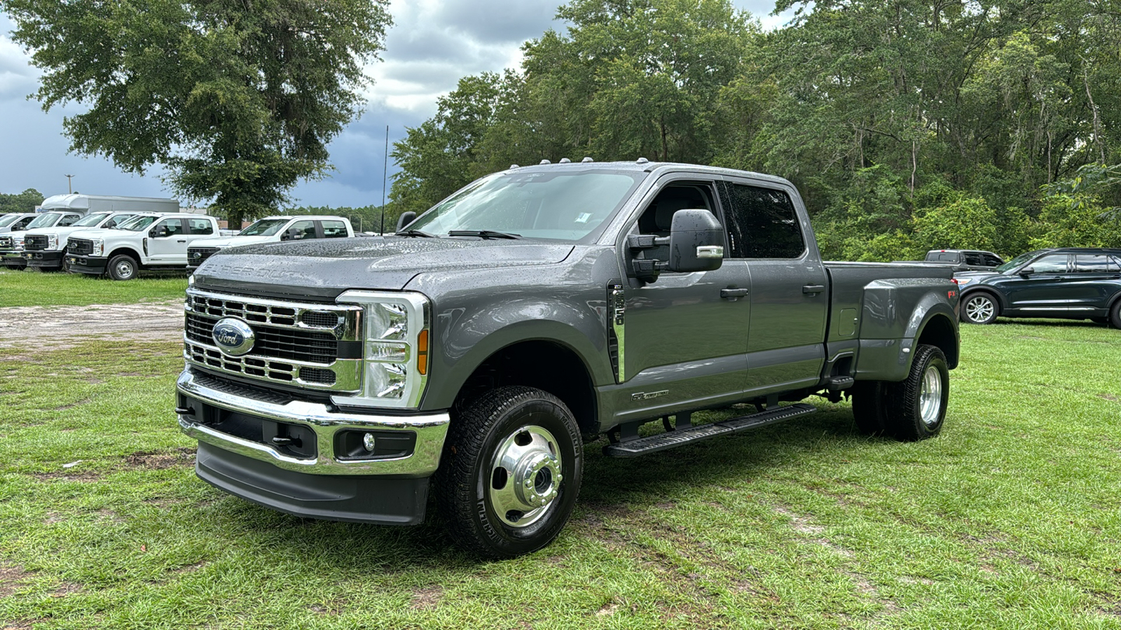 2024 Ford F-350SD XLT 2