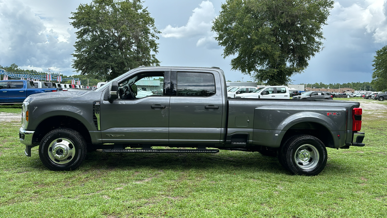 2024 Ford F-350SD XLT 3