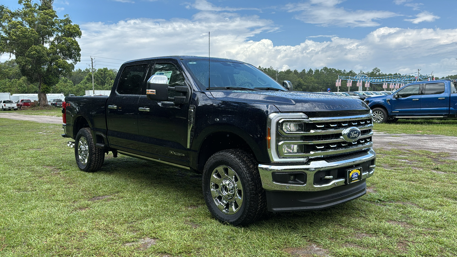 2024 Ford F-350SD Lariat 1