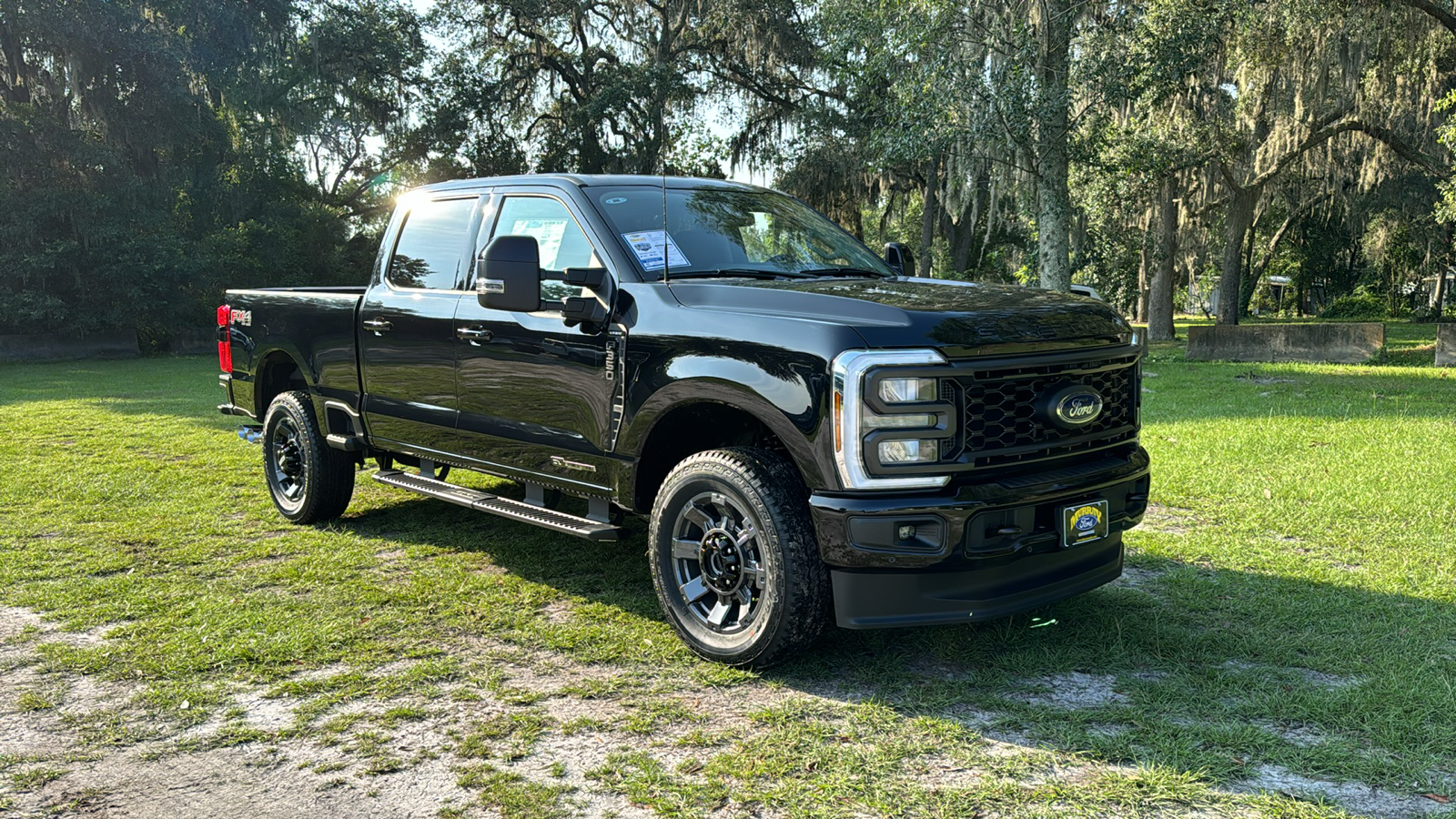 2024 Ford F-350SD Lariat 1