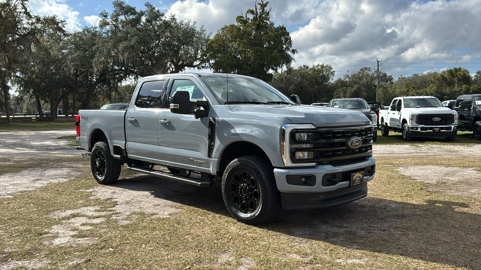 2024 Ford F-350SD Lariat 1