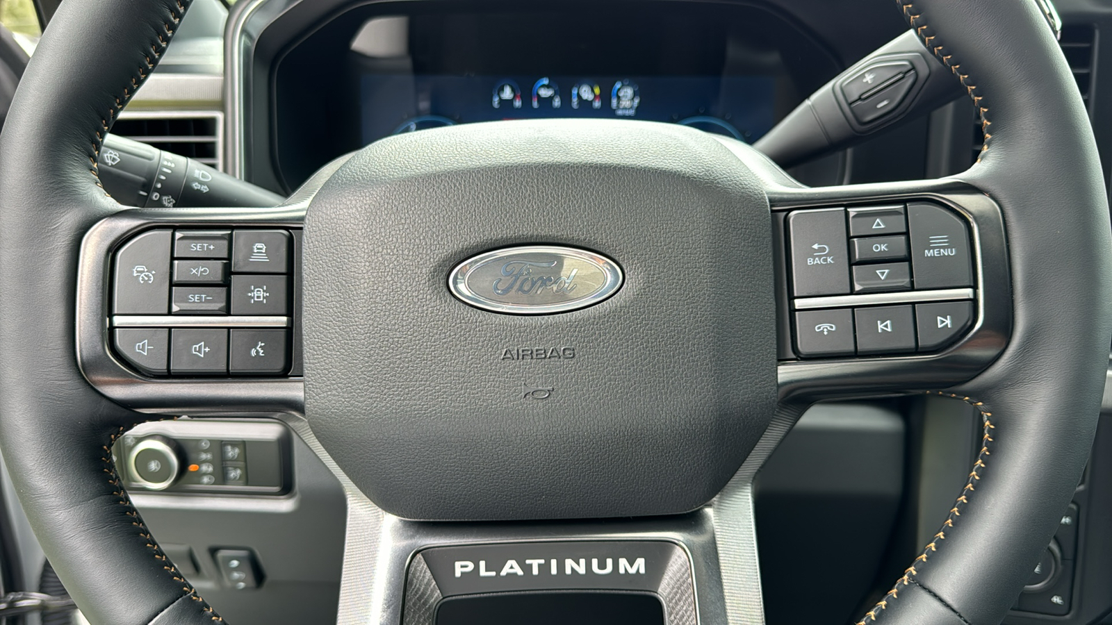 2024 Ford F-250SD Platinum 26