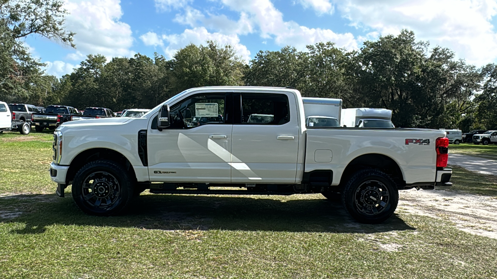 2024 Ford F-350SD Lariat 3