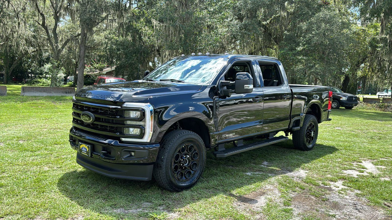 2024 Ford F-350SD Lariat 2