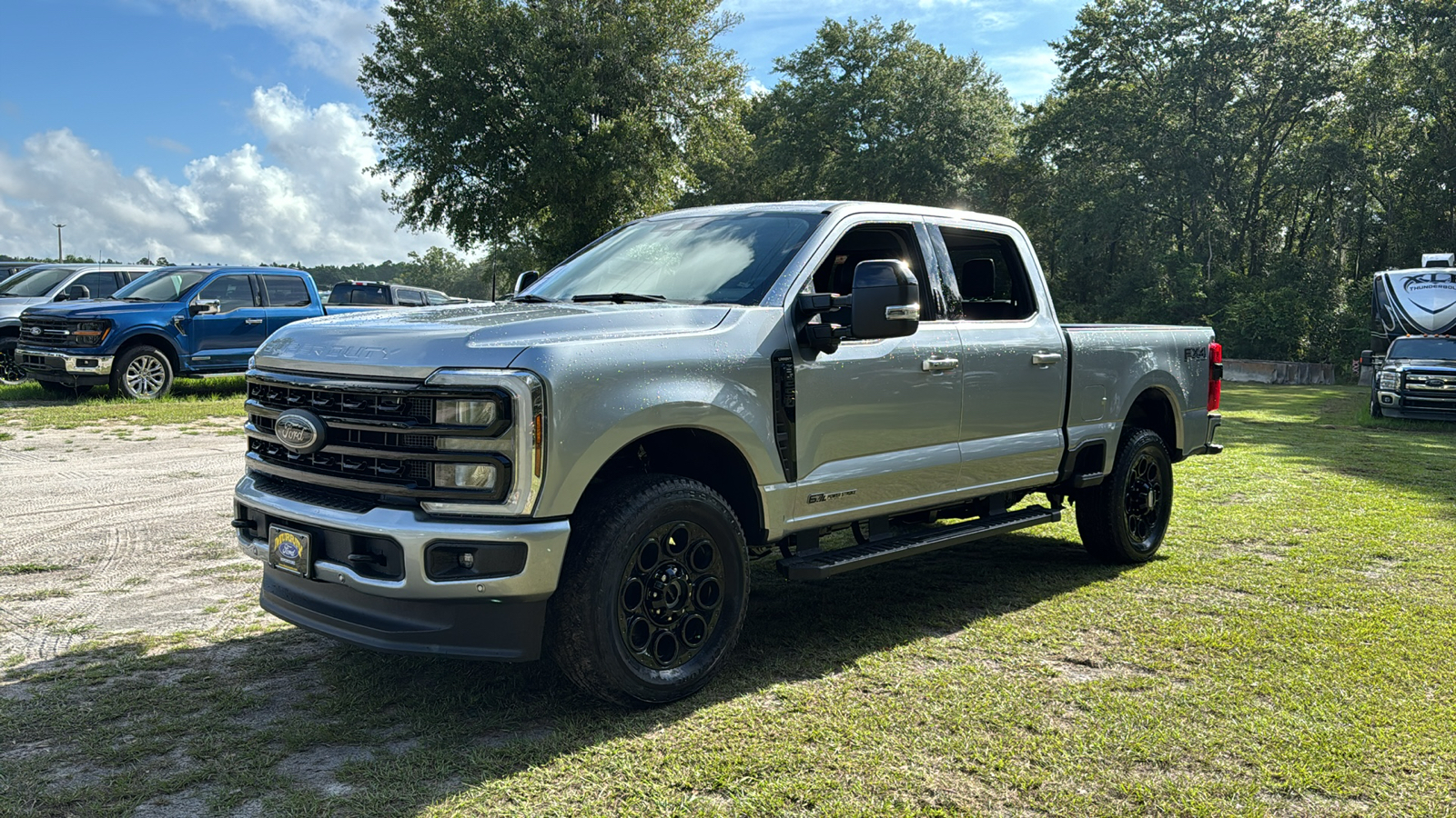 2024 Ford F-250SD Lariat 2