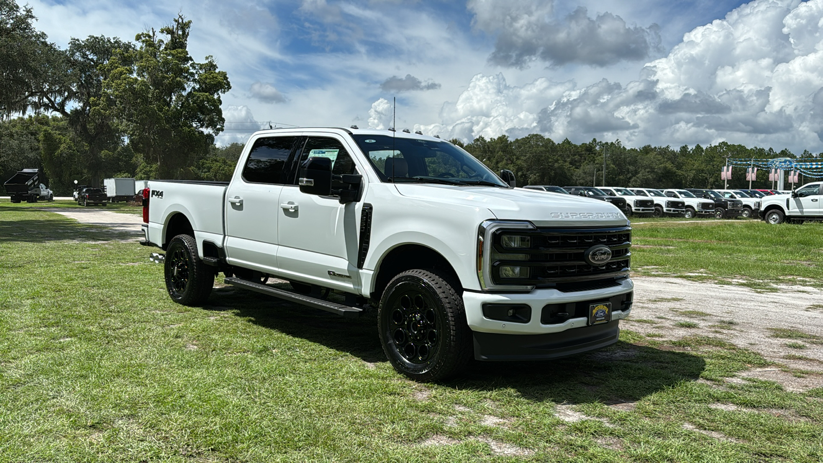 2024 Ford F-350SD Lariat 1