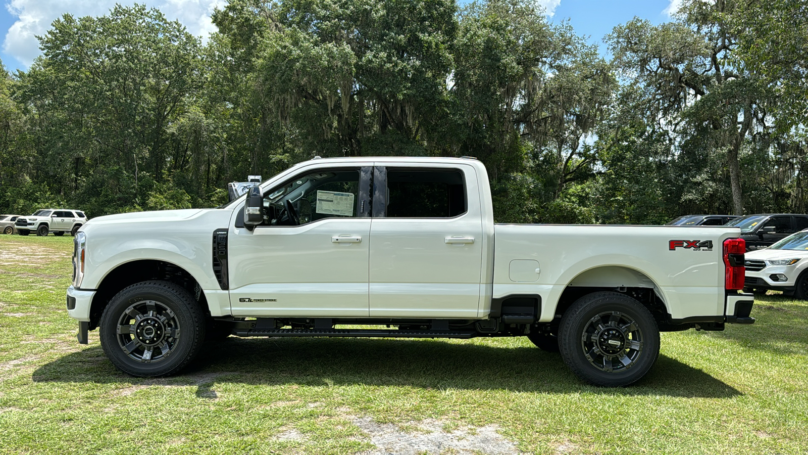 2024 Ford F-350SD Lariat 3