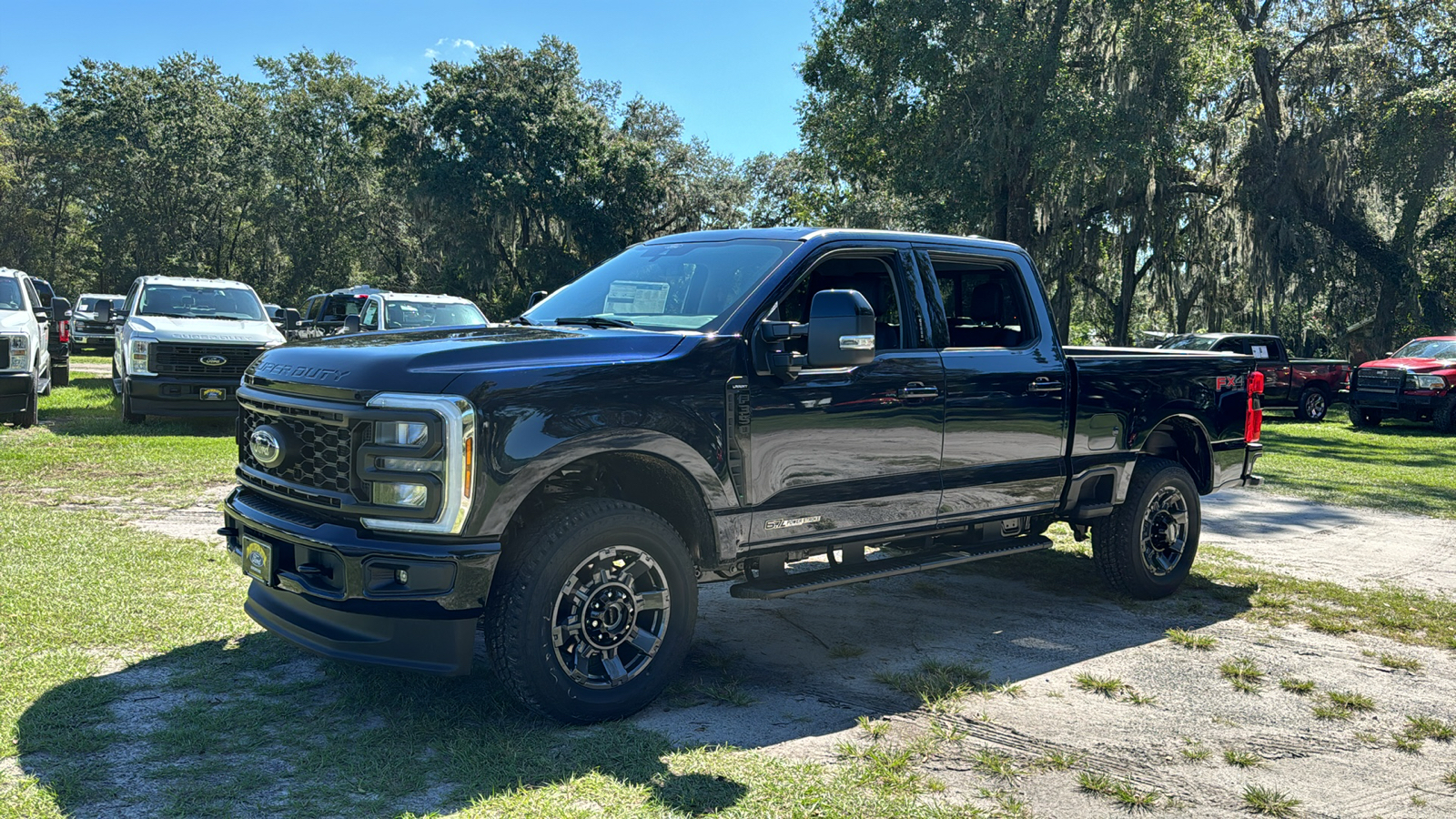 2024 Ford F-350SD Lariat 2