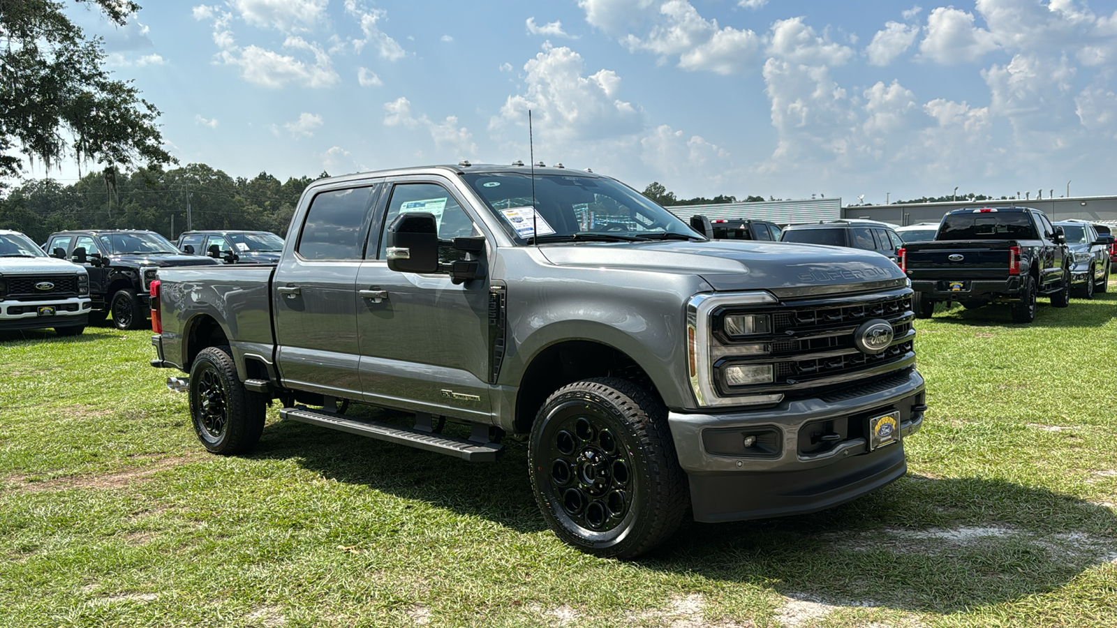 2024 Ford F-350SD Lariat 1