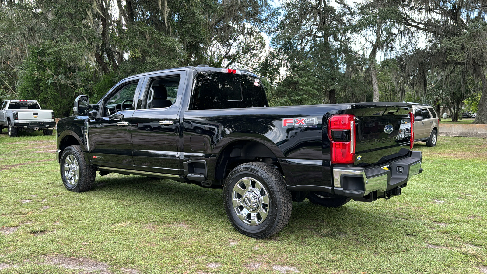 2024 Ford F-350SD Lariat 4