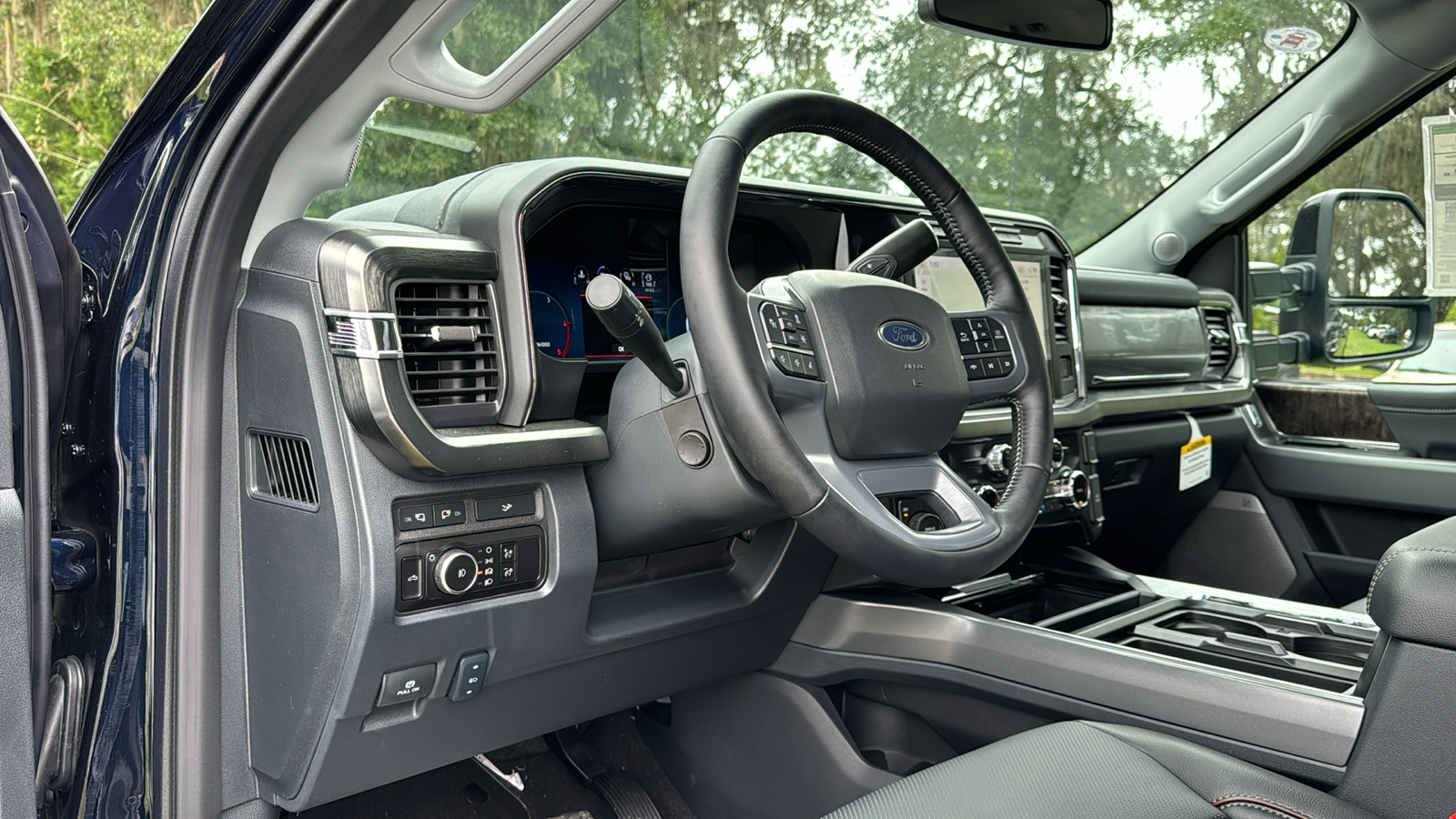 2024 Ford F-250SD Lariat 33