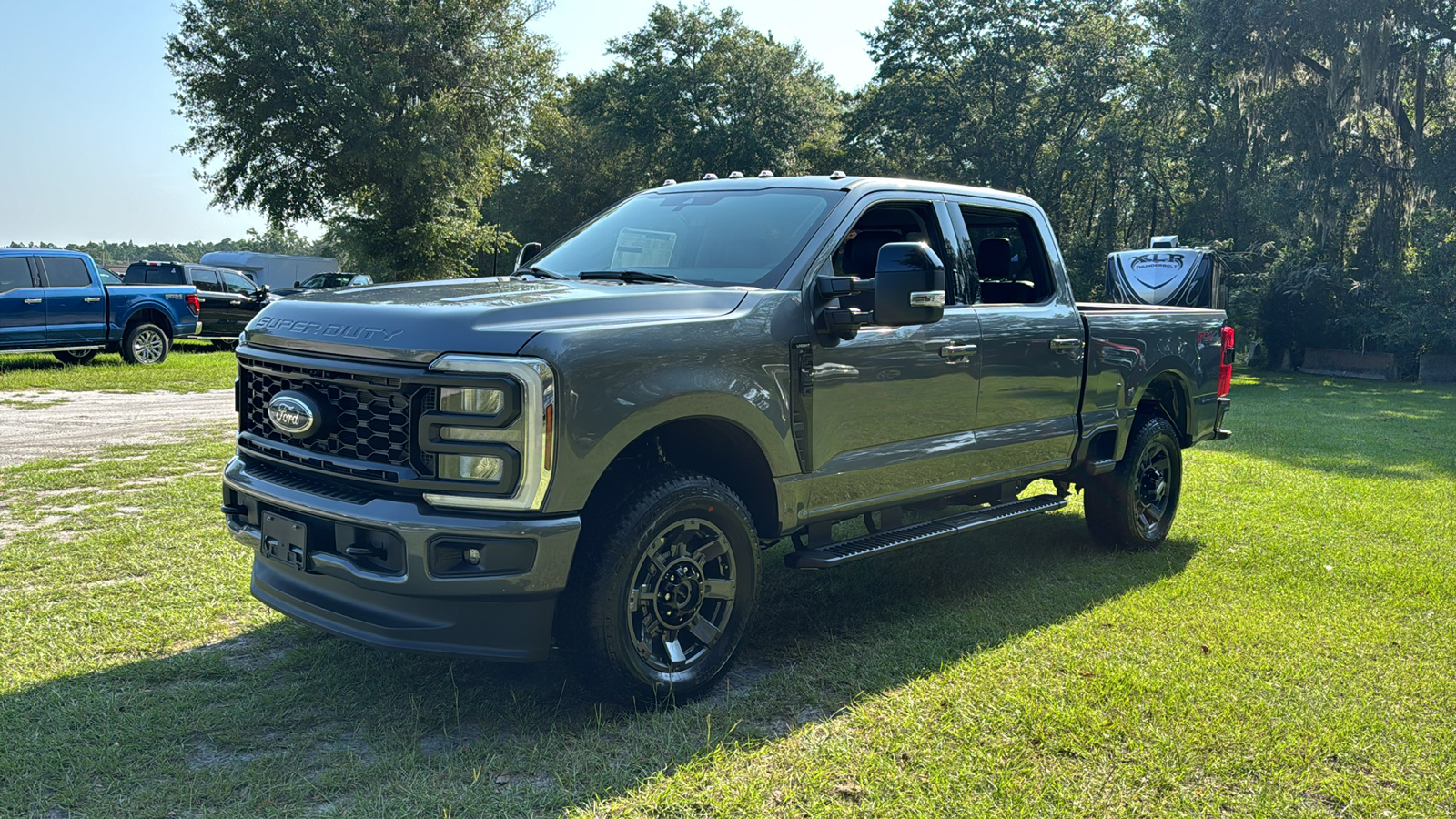 2024 Ford F-350SD Lariat 2