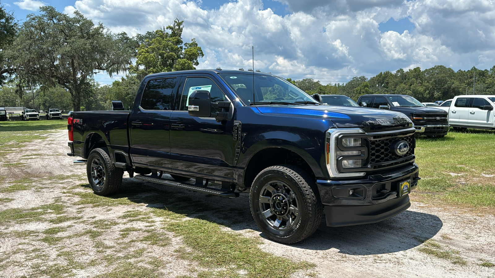 2024 Ford F-350SD Lariat 1