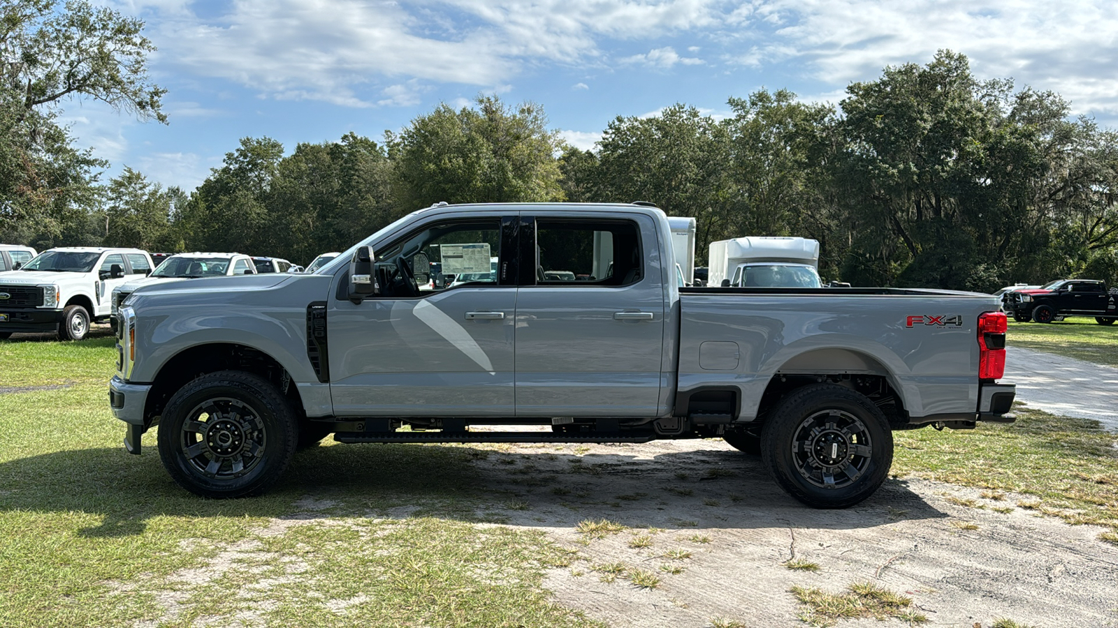 2024 Ford F-350SD Lariat 3