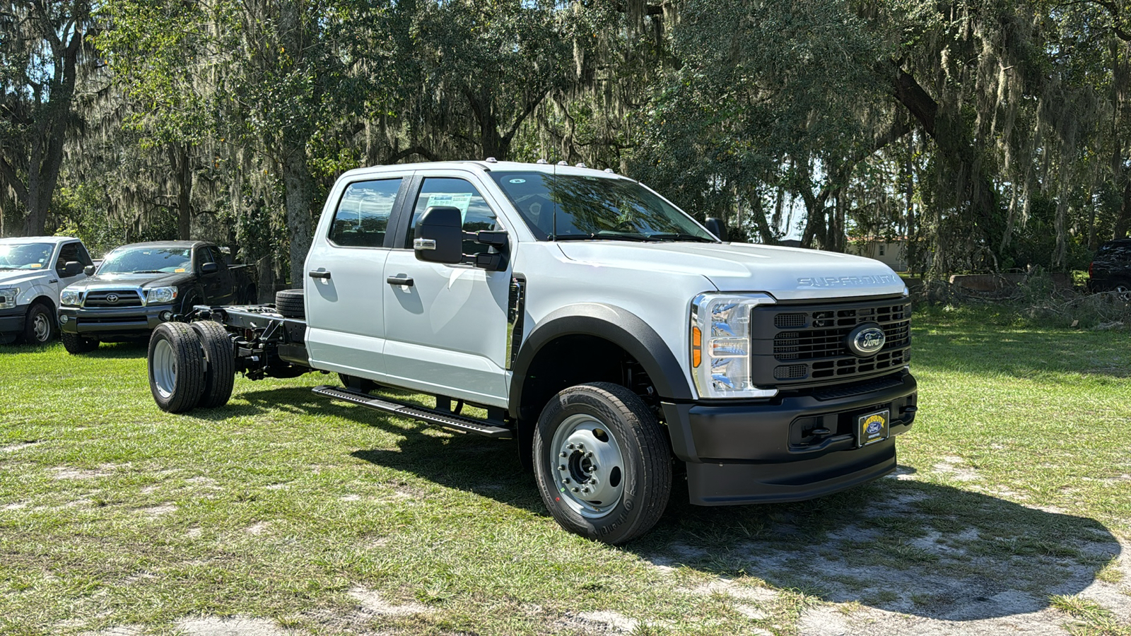 2024 Ford F-550SD XL 1