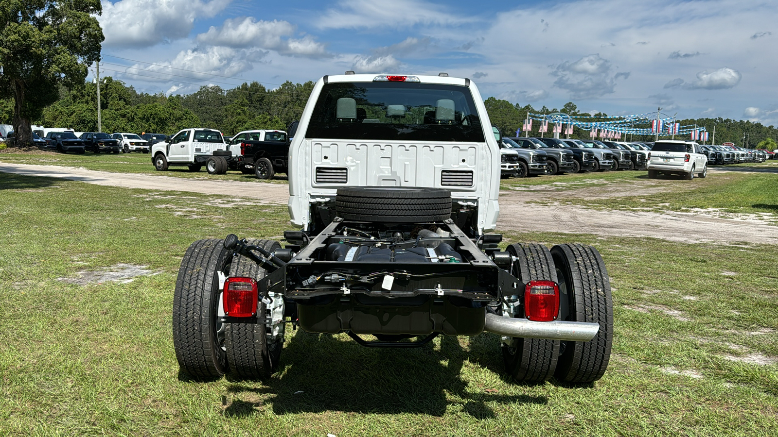 2024 Ford F-550SD XL 5