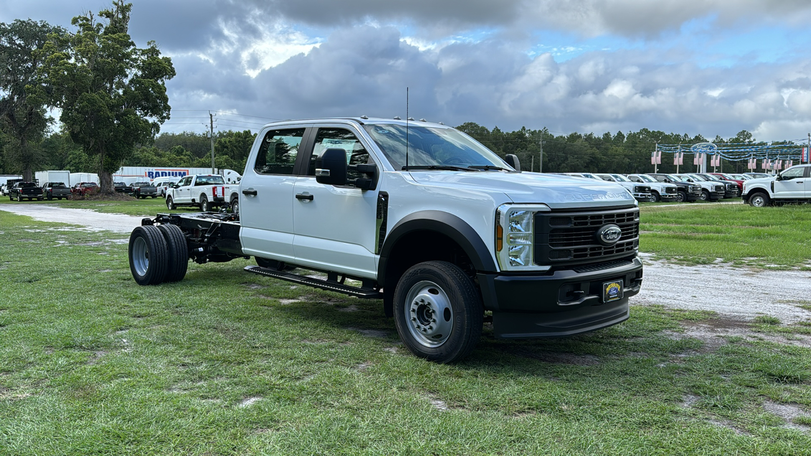 2024 Ford F-550SD XL 1