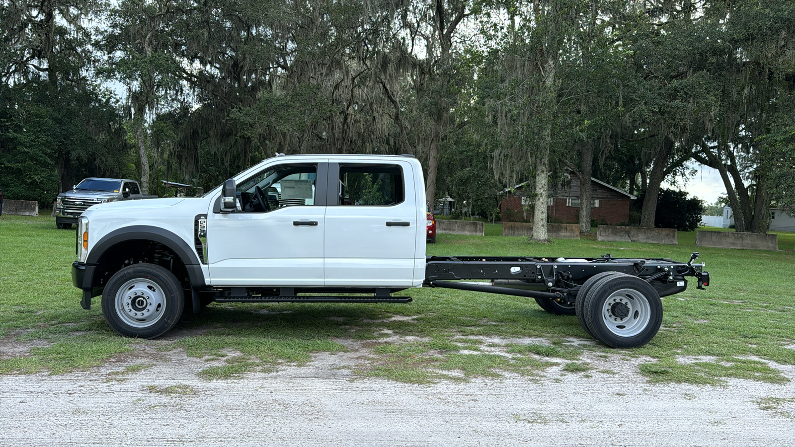 2024 Ford F-550SD XL 3