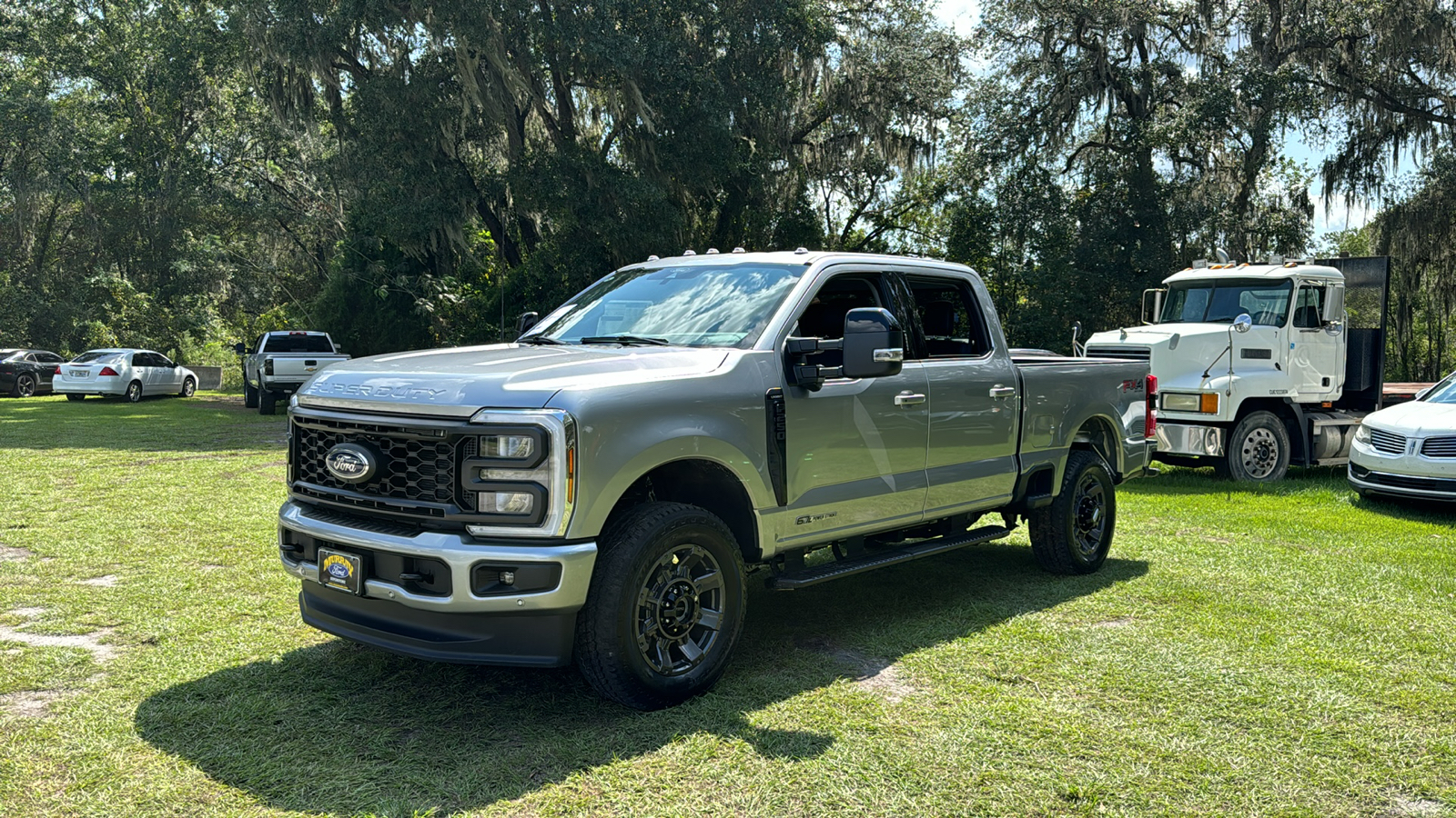 2024 Ford F-250SD Lariat 2