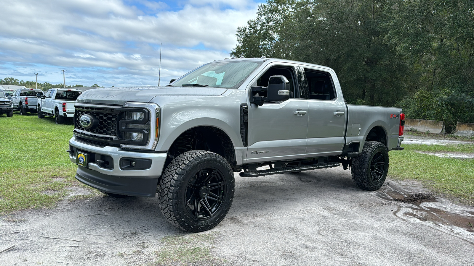 2024 Ford F-250SD Lariat 2