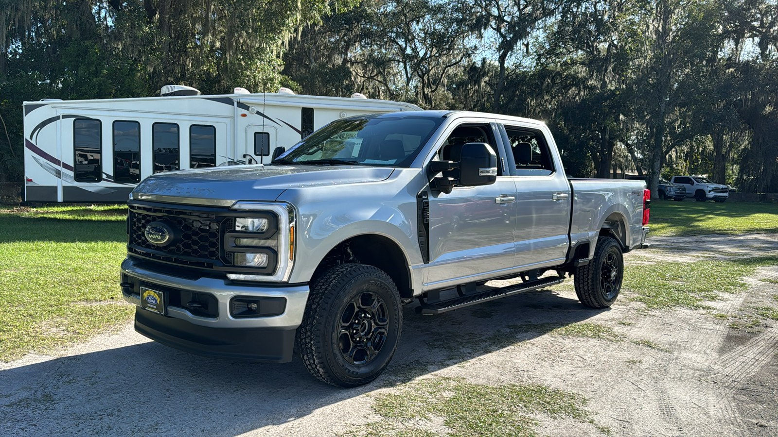 2024 Ford F-350SD XLT 2