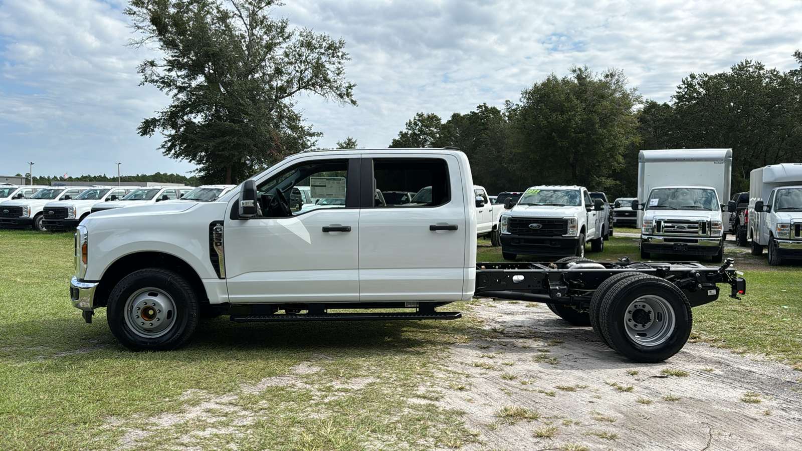 2024 Ford F-350SD XL 3