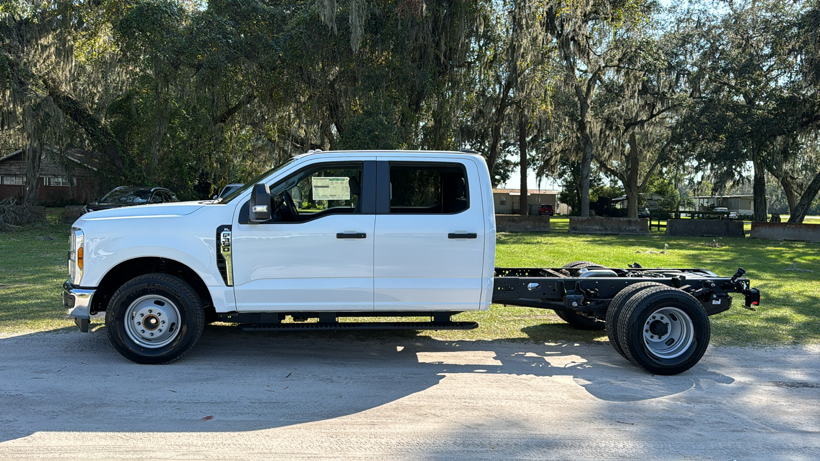 2024 Ford F-350 Super Duty  3