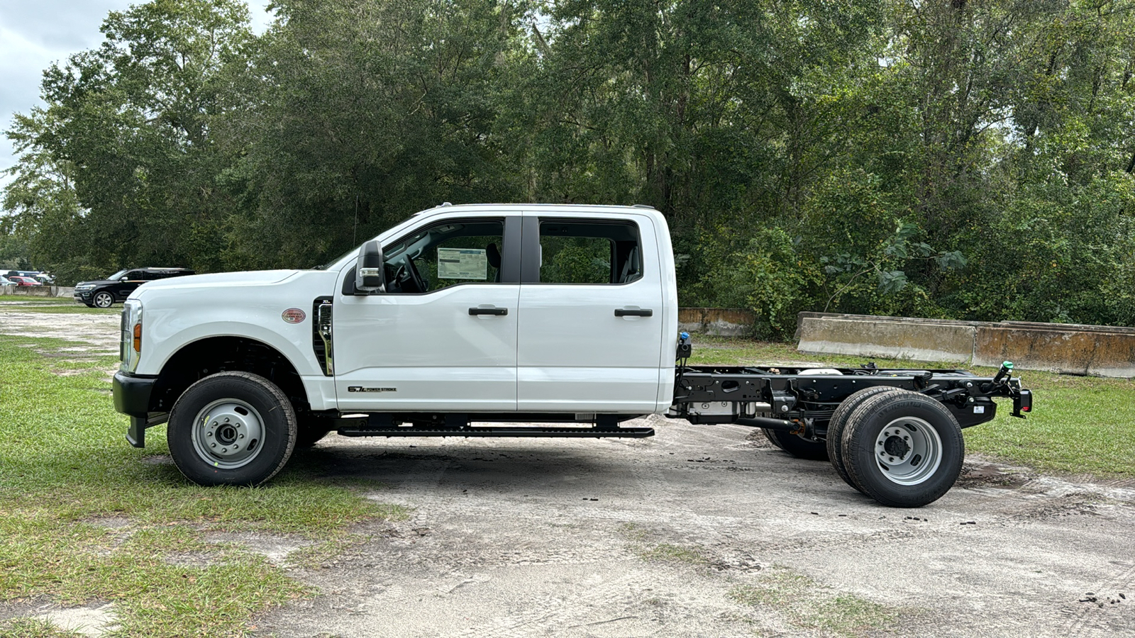 2024 Ford F-350SD XL 3