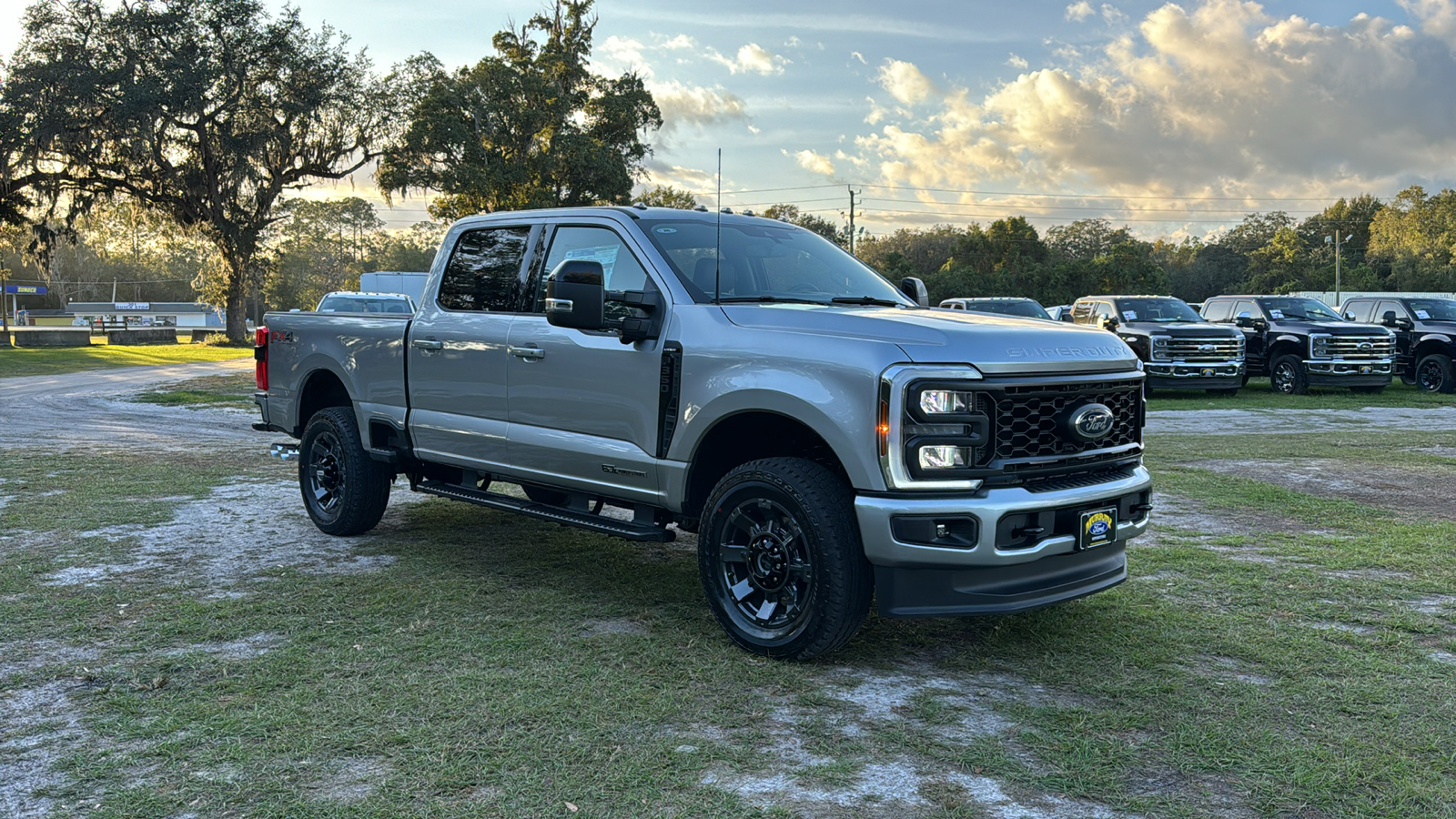 2024 Ford F-350SD Lariat 1