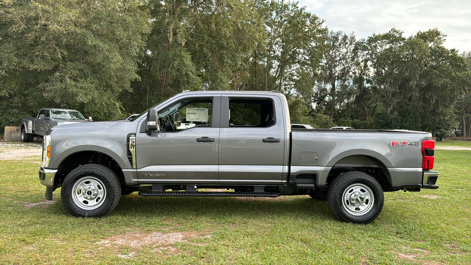 2024 Ford F-350SD XL 3