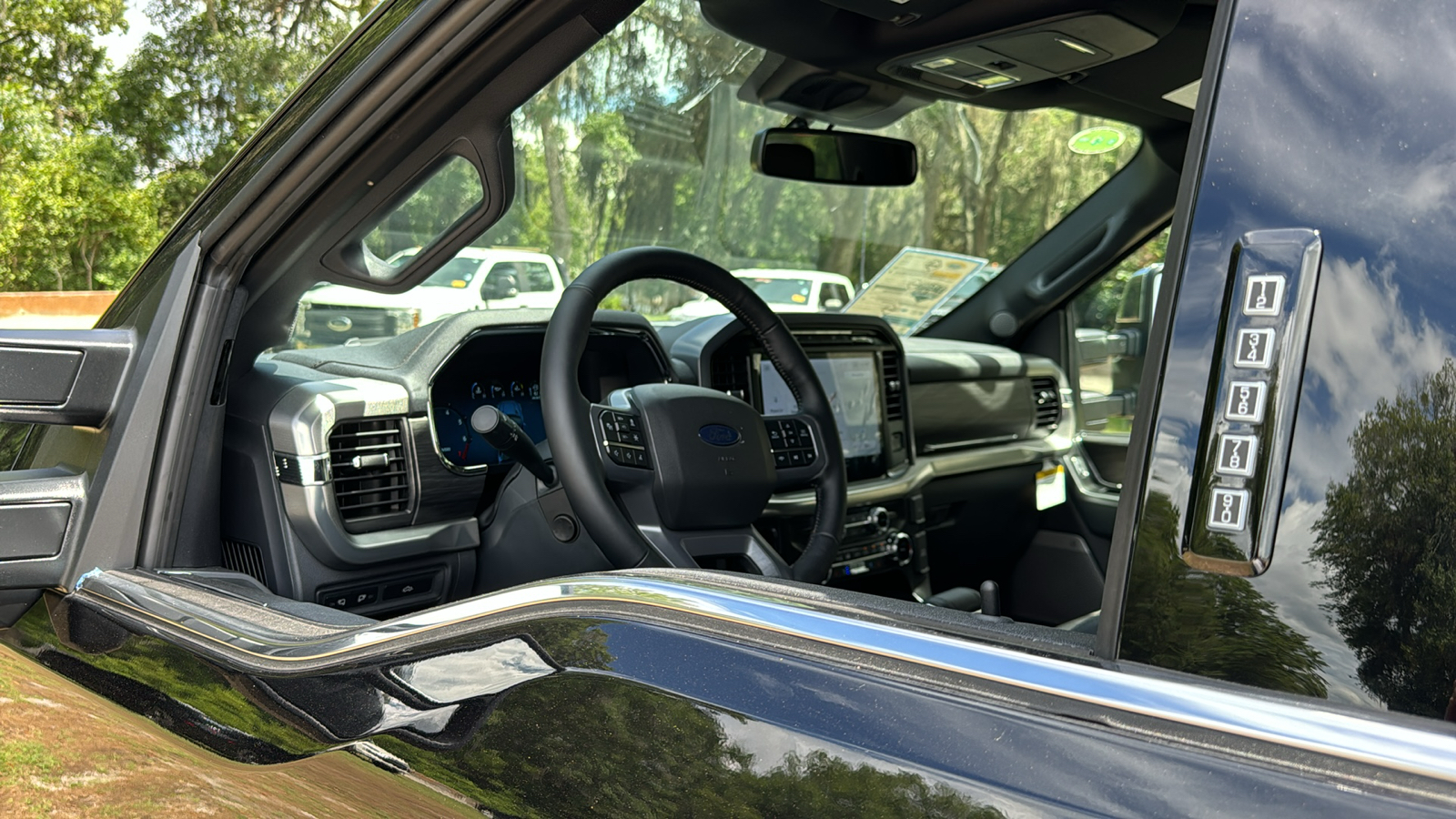 2024 Ford F-150 Lariat 15