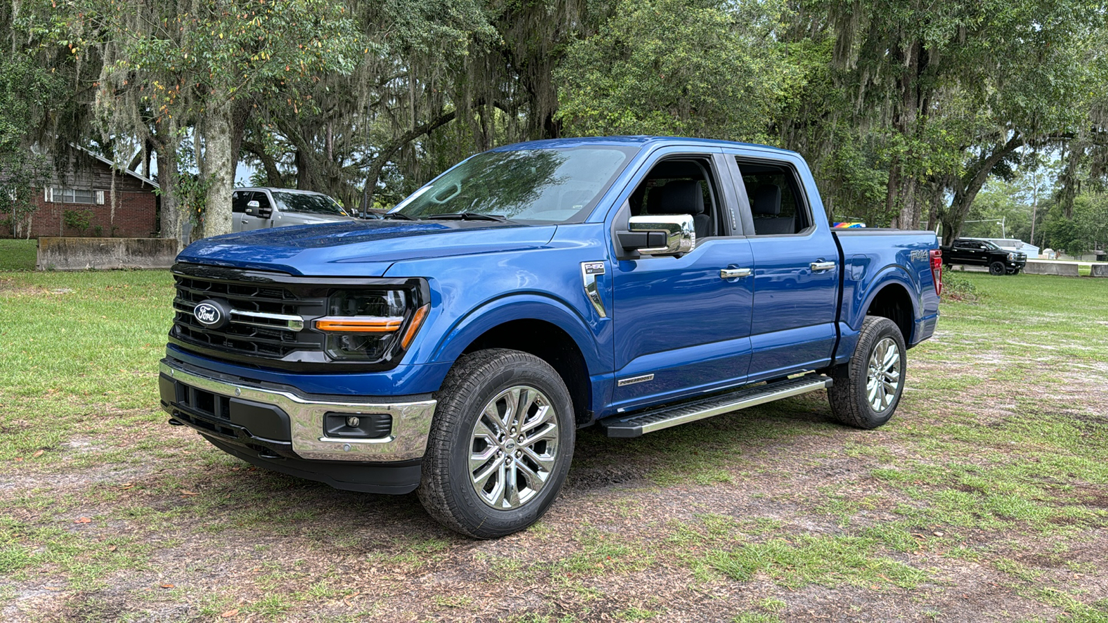 2024 Ford F-150 XLT 2