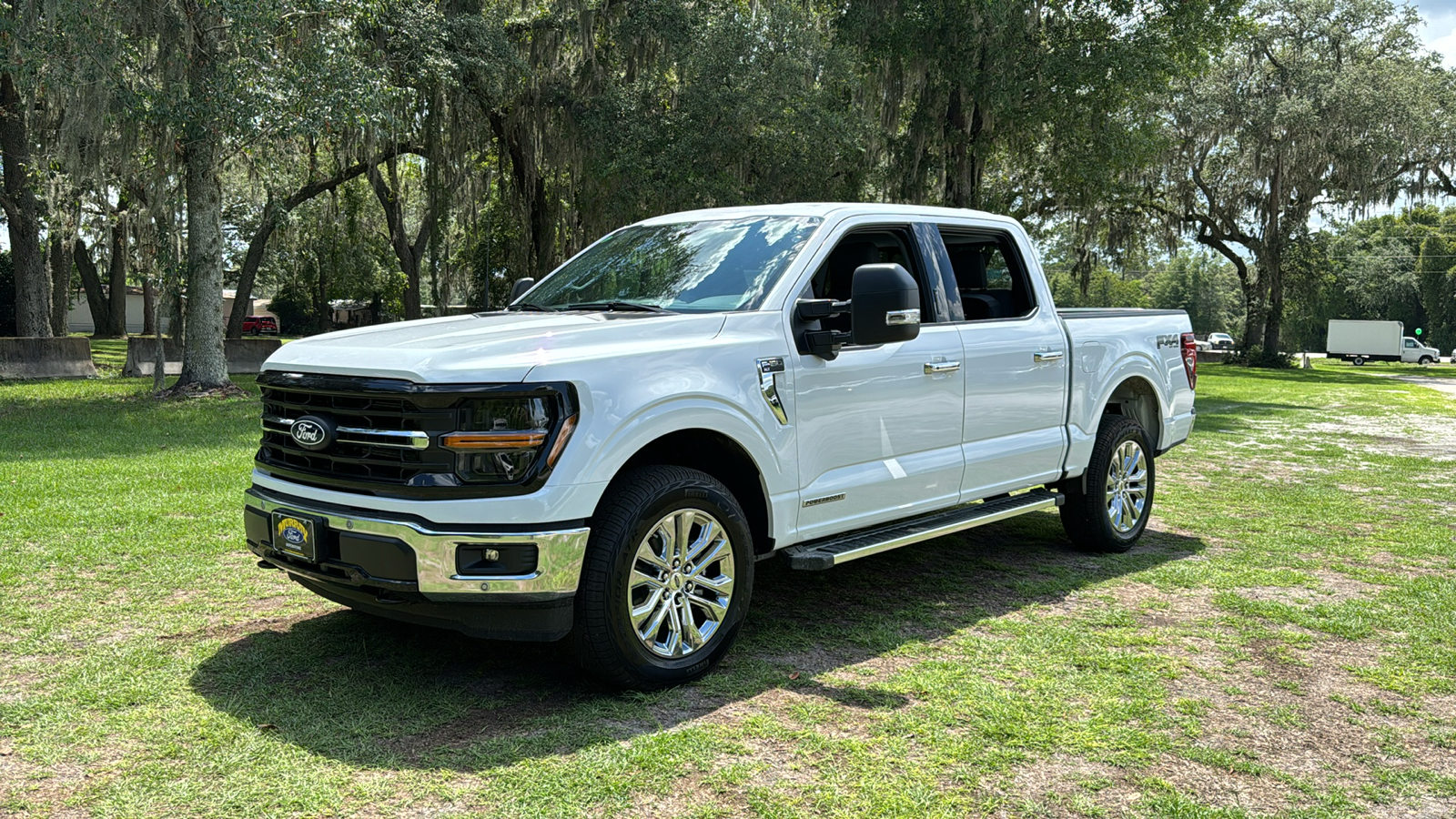 2024 Ford F-150 XLT 2