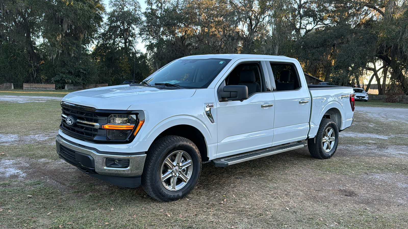 2024 Ford F-150 XLT 2