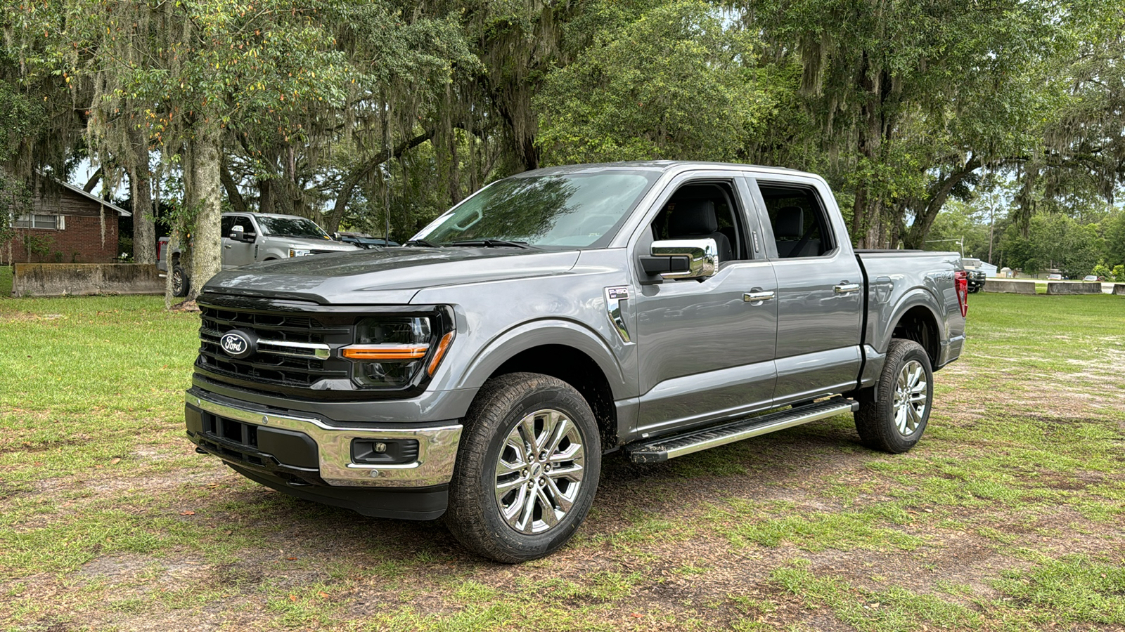 2024 Ford F-150 XLT 2