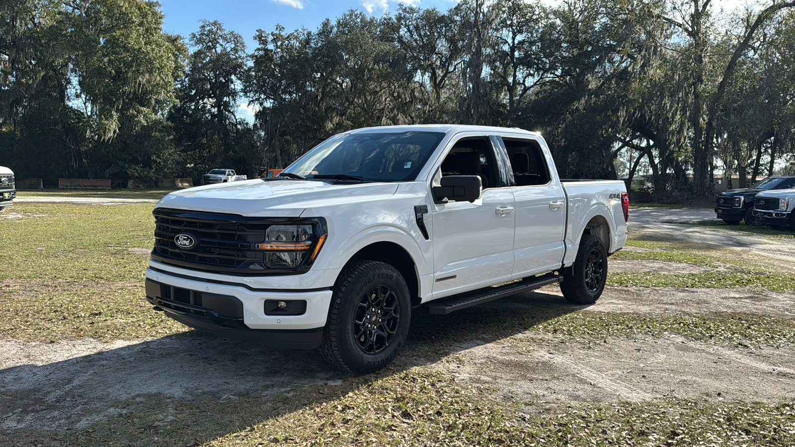 2024 Ford F-150 XLT 2