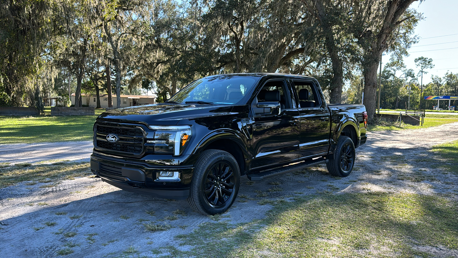 2024 Ford F-150 Lariat 2