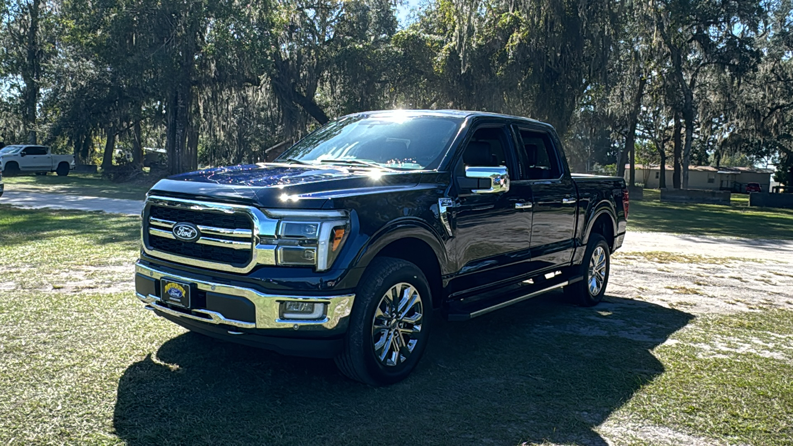 2024 Ford F-150 Lariat 2