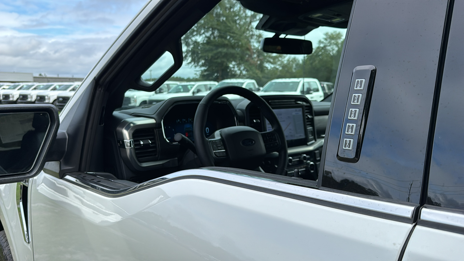 2024 Ford F-150 Lariat 15