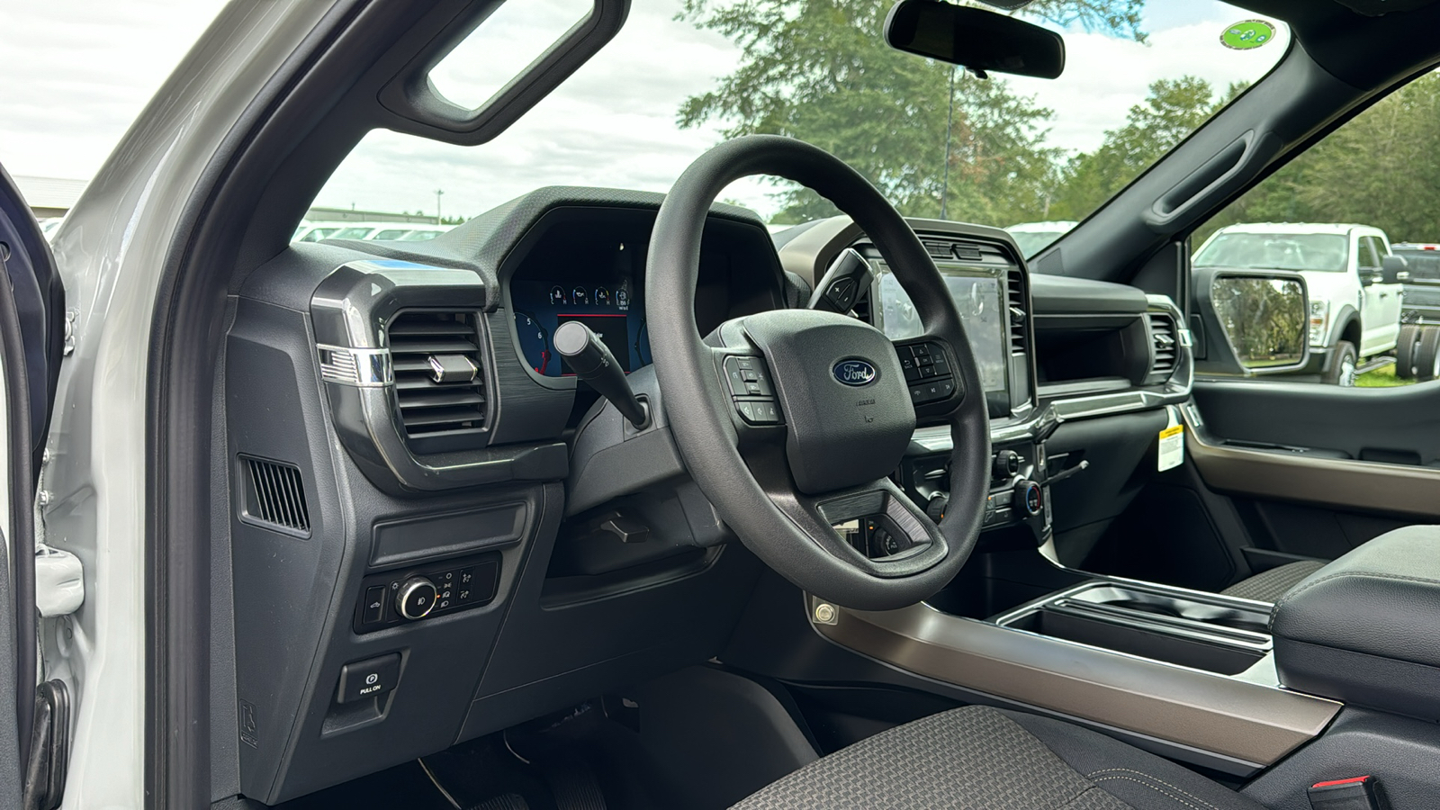 2024 Ford F-150 STX 30