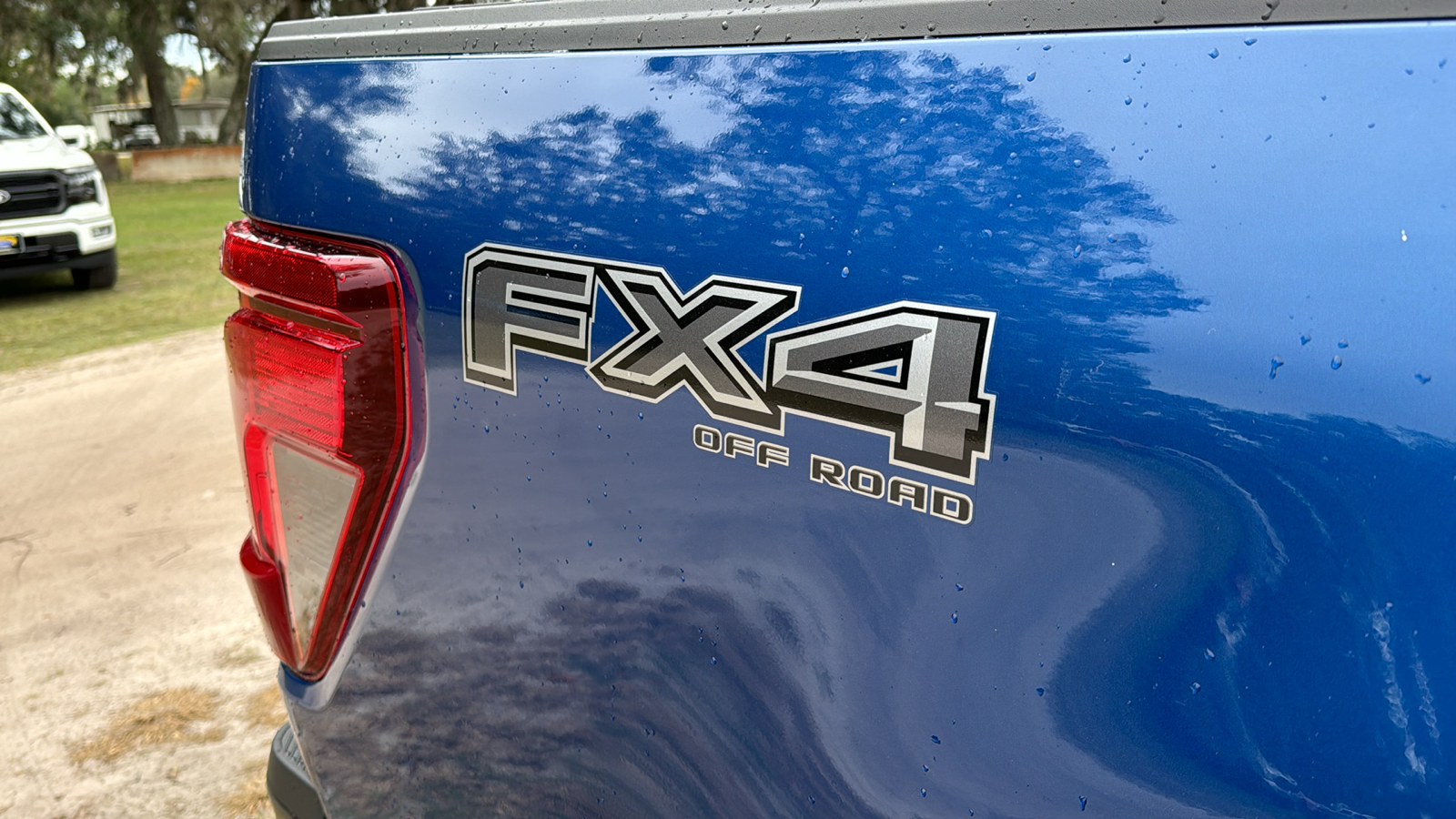 2024 Ford F-150 STX 8