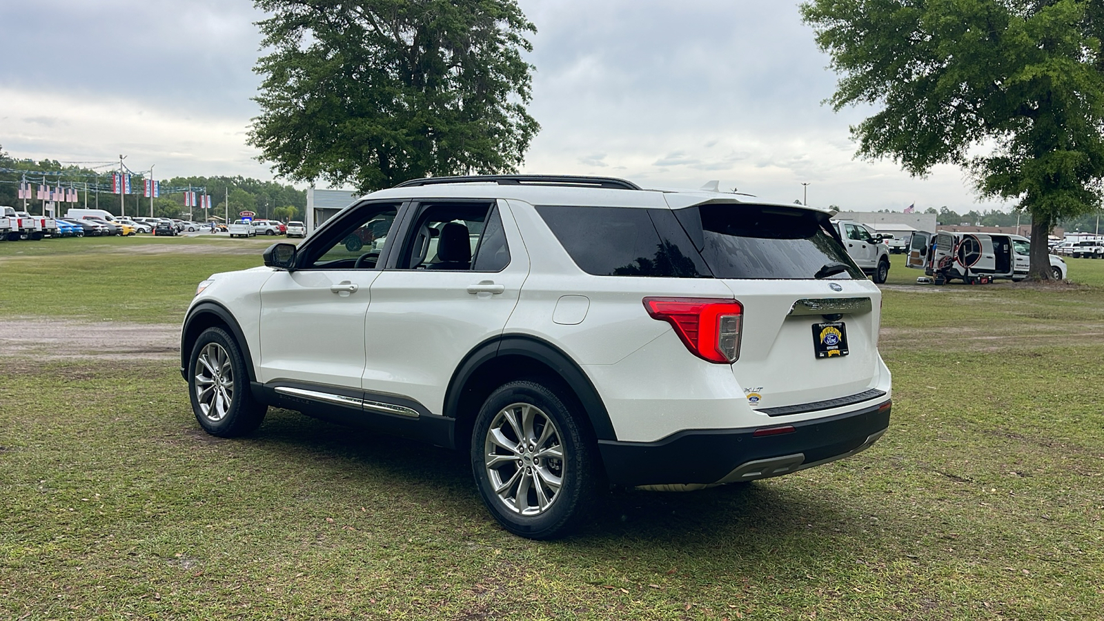 2024 Ford Explorer XLT 4